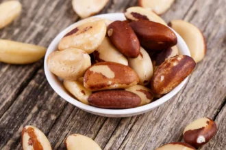 How to Choose the Right Dosage of Brazil Nuts Astaxanthin