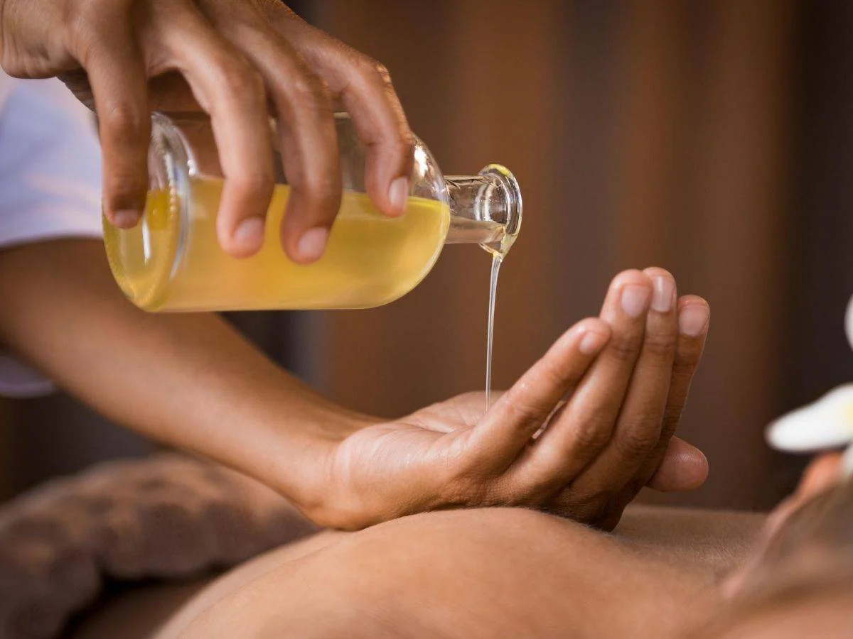 What Are the Benefits of Using Body Oil?