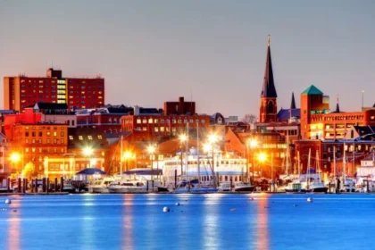 A Closer Look: Profile mia66 from portland maine