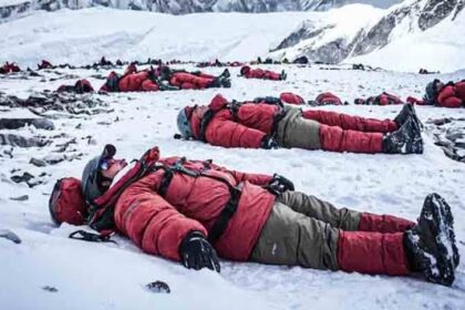 The Story Behind the Sleeping Beauty Everest Face Photo
