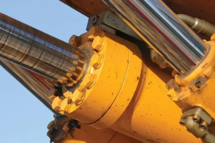 How to Relieve Pressure on Hydraulic Hose?