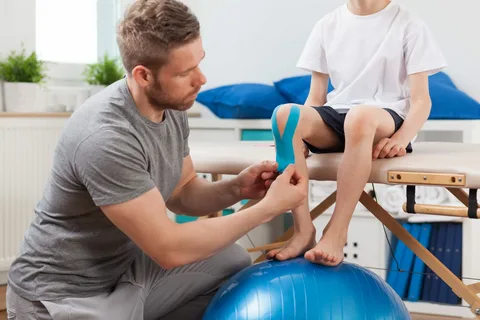 How Rolfing Therapy Supports Seniors in Motion