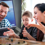 How to play games online with friends