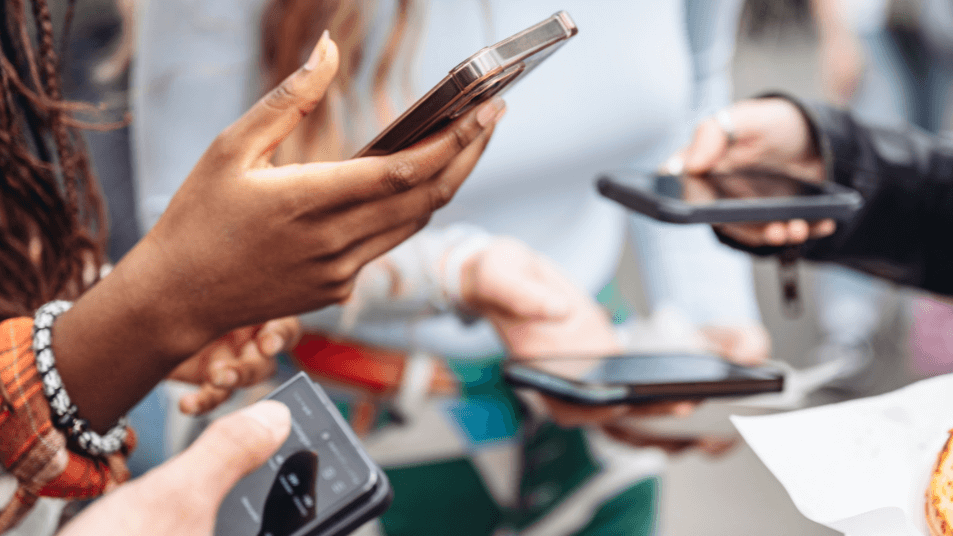 9 Latest Social Media Trends You Must Know And Follow 2025