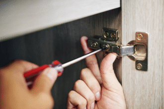 How to Choose the Best Custom Cabinet Hinges for High-End Projects