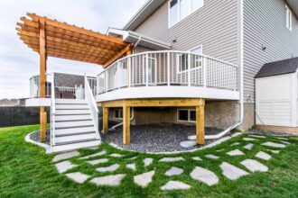 Deck Railings Edmonton: Your Complete Guide to Choosing the Right Style