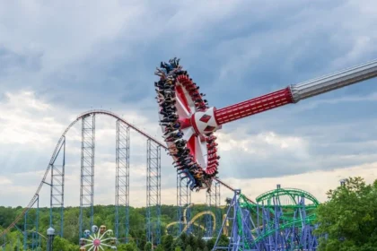 Six Flags Park Presidents Layoffs