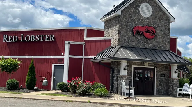 What restaurants are open on July 4th? Details on Chipotle, Red Lobster, more