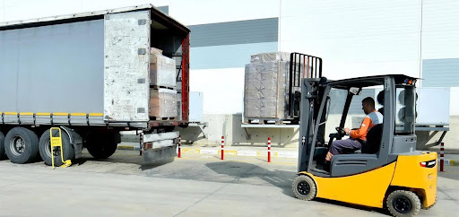 Key Benefits of LTL Shipping in Edmonton
