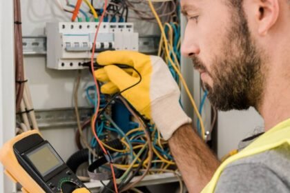 Handling Electrical Emergencies: Expert Advice from a London Electrician