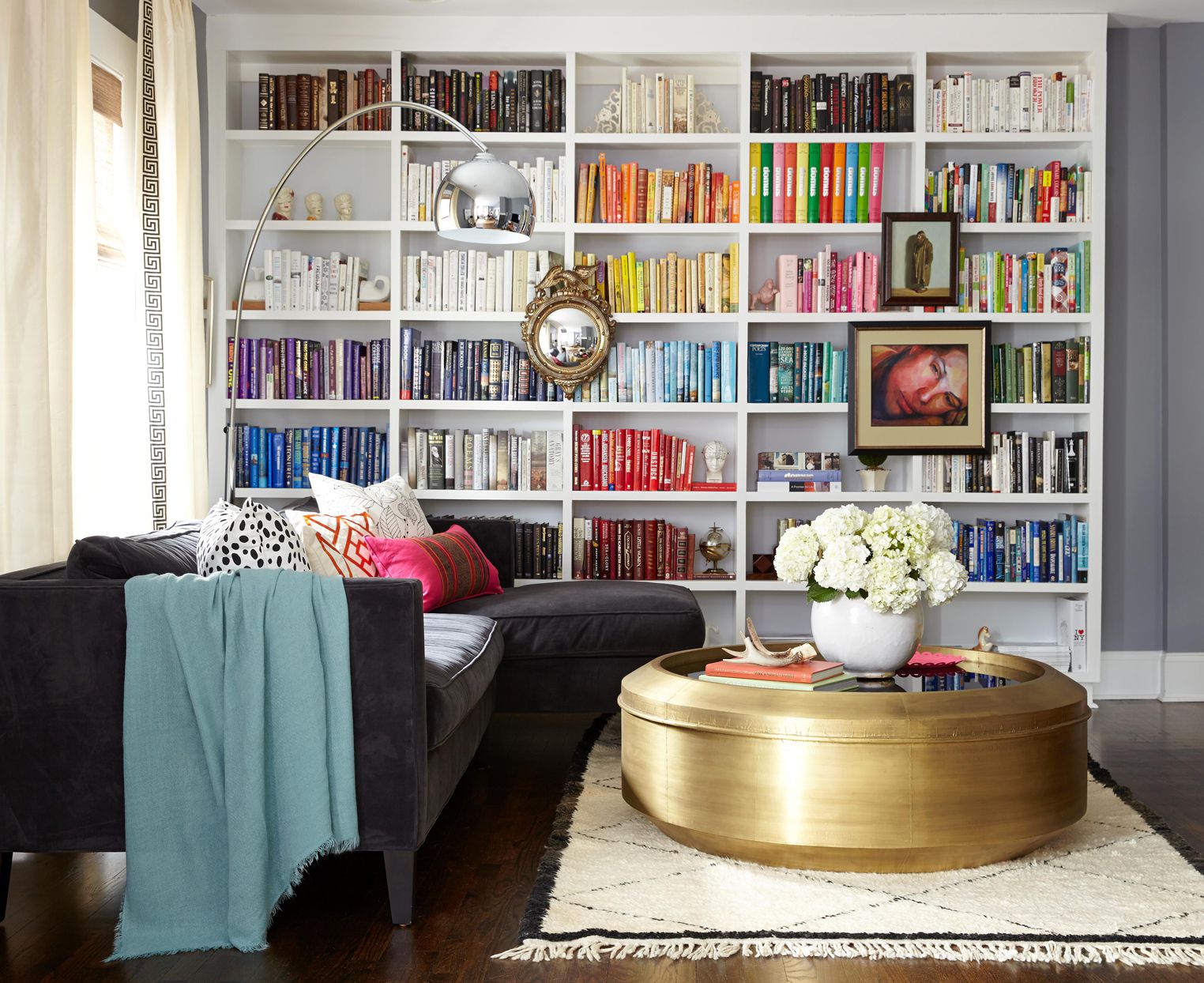 How White Bookshelves Combine Style and Function