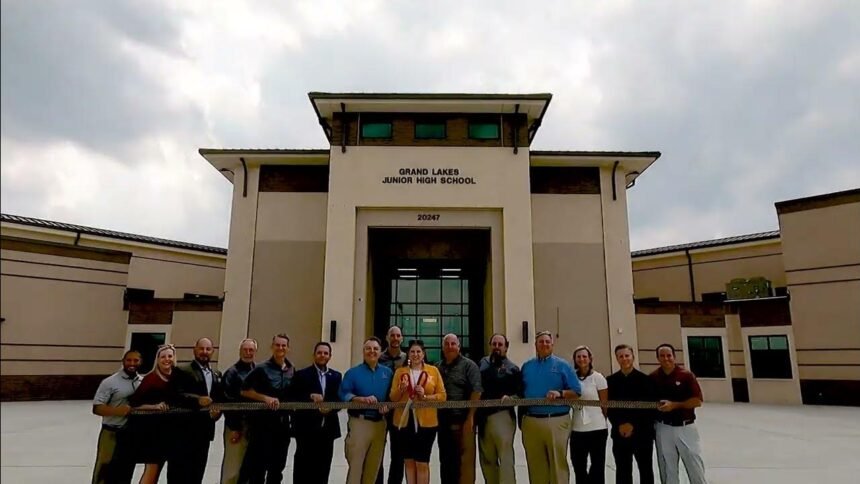grand lakes junior high