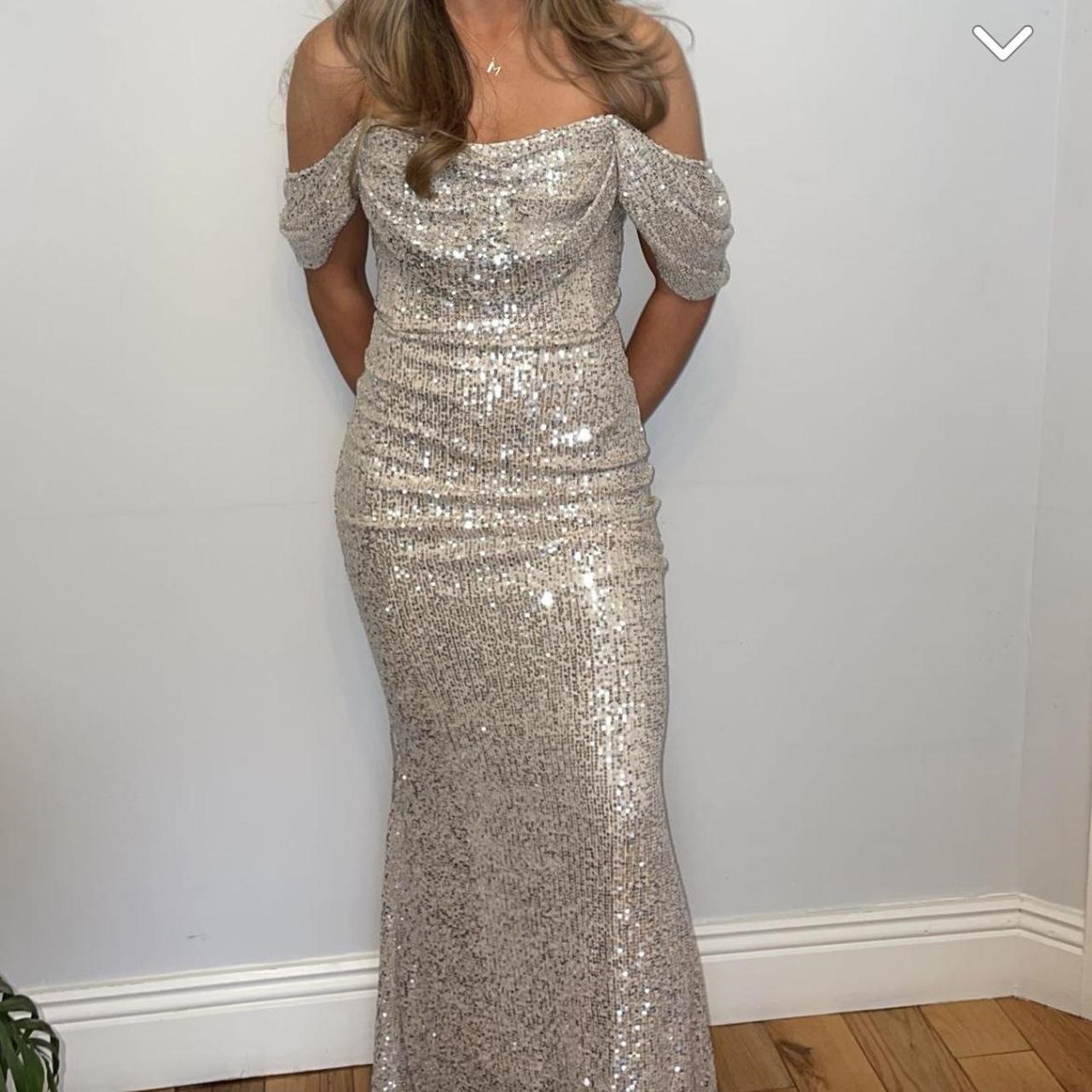 Prom Dresses and Oh Hello Clothing: A Stylish Guide to Unforgettable Prom Nights
