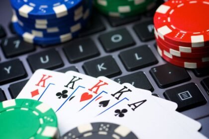 A Social Experiment: Exploring the Crypto Social Casino Relationship