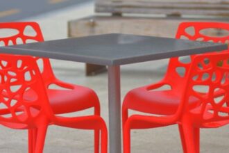 Tumbons vs. Traditional Chairs: Which is Right for You?