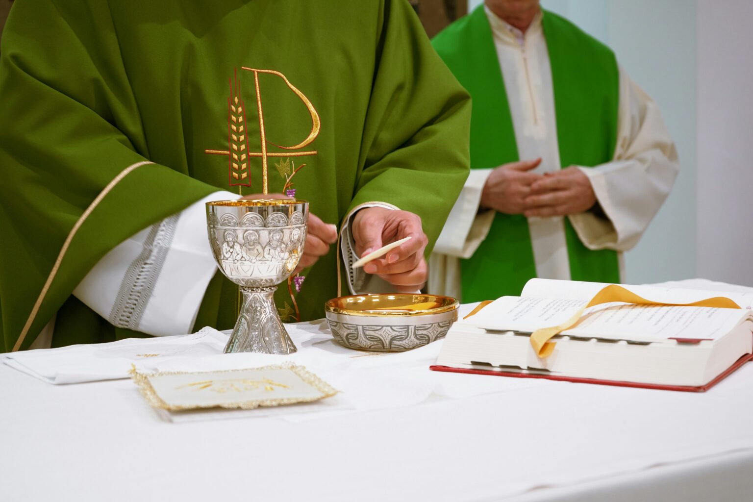 A Sacred Beginning: The Beauty of 1sr Communion