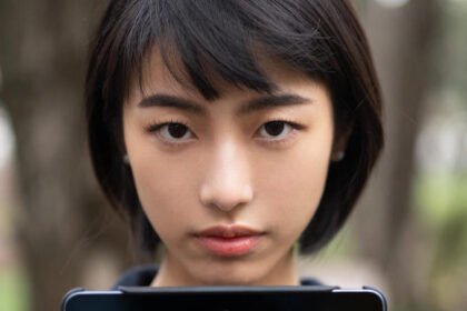 Kadaza Conservative News: Stands Out in the World News