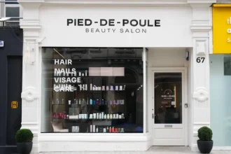 Enhance Your Natural Beauty with PIED-DE-POULE's Makeup and Eyelash Services
