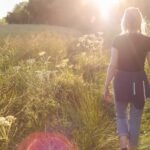 The Role of Rewards in Sustainable Recovery Paths