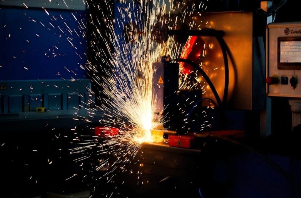 Handheld Laser Welding Is Reshaping Field Fabrication