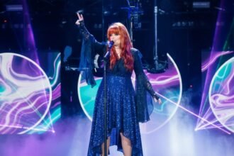 The Truth Behind the Stage: Wynonna Judd Performance Reactions Explained