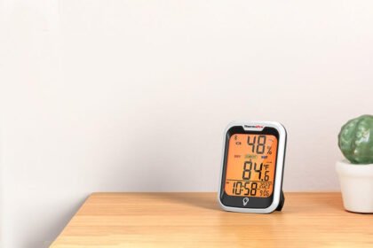 Can a Hygrometer Reduce Dry Skin and Nosebleeds in Winter?