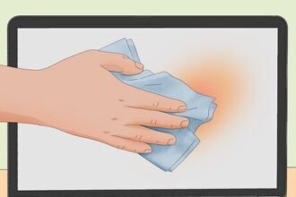 Orange Discoloration on Macbook Pro Screen