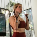 Smart Mirror Workout Machine: How Interactive Mirrors Are Transforming Home Workouts