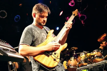 Guitar Control Derryl Gabel