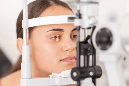 What to Expect at a Contact Lens Fitting Session