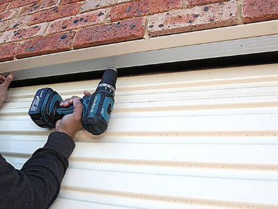 Sealing Roller Doors​