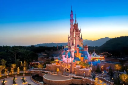 Best Time of Year to Visit Disneyland Hong Kong for Shorter Lines