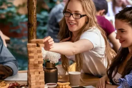 Why Smart Diners Always Book Restaurants Pre Theatre In Advance