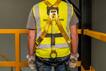 Full Body Safety Harnesses & Protective Workwear Essentials