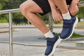 Men’s Extra Wide Shoes: How to Know When You Need Them and What to Buy