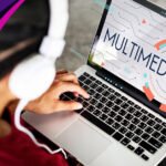 How a Multimedia Presentation Software Improves Live Event Presentations