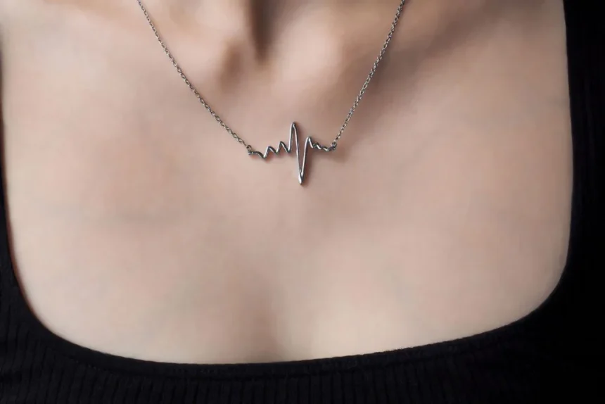 The Best Nurse Jewelry to Celebrate a Lifetime of Compassionate Care
