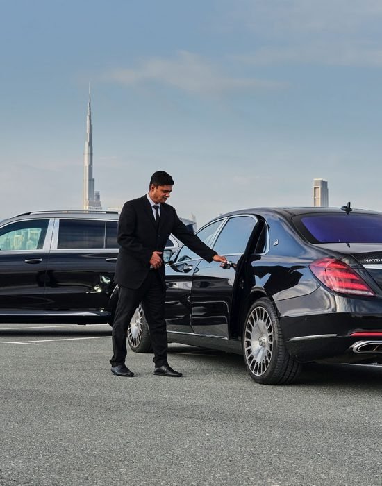 24/7 Car with Driver in Dubai – Safe, Reliable & Luxury Travel