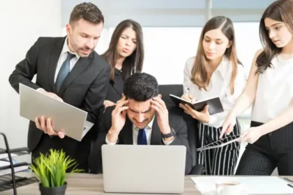 Crew Disquantified Org: The Future of Work Beyond KPIs and Metrics
