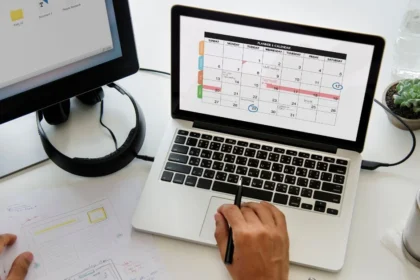 How Schedow Transforms Your Scheduling Experience
