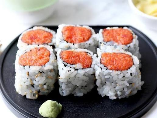 spicy tuna roll nutritional information